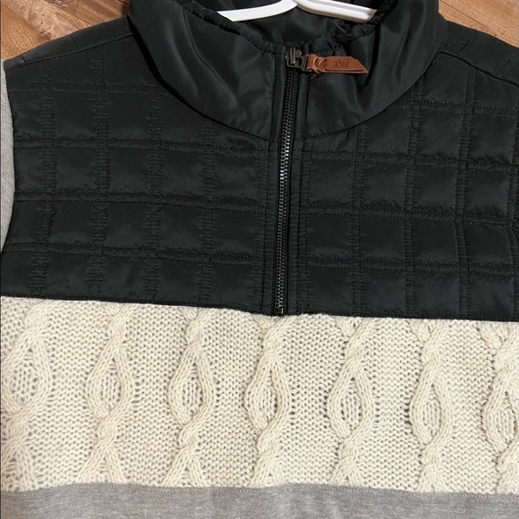 Half zip pull over - Picture 2 of 3